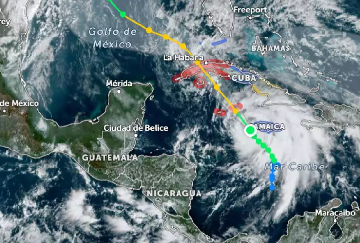Hora exacta en la que Mérida sentirá los primeros efectos de Rafael cuando se convierta en huracán, según el Centro Nacional de Huracanes