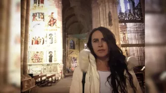 Las postales de la trayectoria de Karla Sofía Gascón