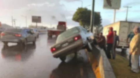 Accidente bulevar Aeropuerto, en León