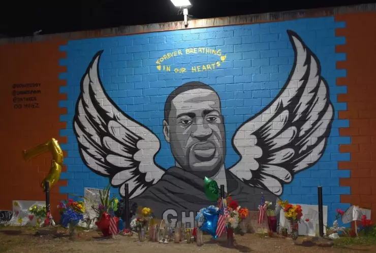 Condenan a 3.5 años a ex policía implicado en muerte de George Floyd