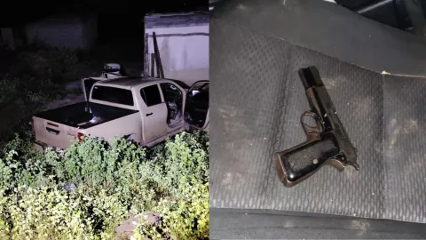 Aseguran camioneta robada en Cosalá, Sinaloa