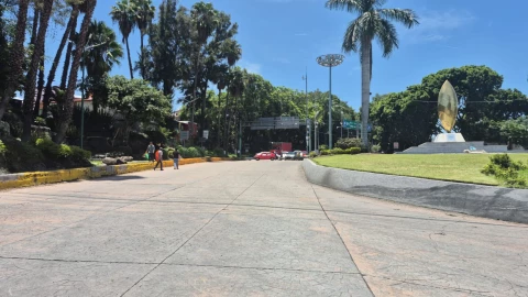 Bloquean completamente la Paloma de la Paz.