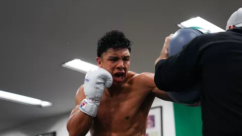 Jaime Munguía entrenamiento John Ryder