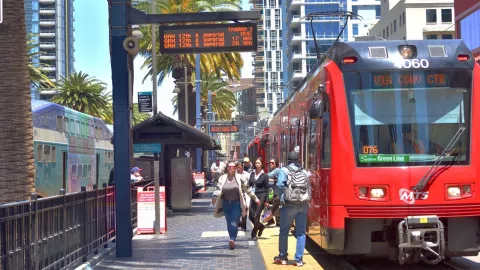 Trolley San Diego Thanksgiving 2024 ¿Qué horario habrá el Día de Acción de Gracias y qué líneas estarán cerradas?