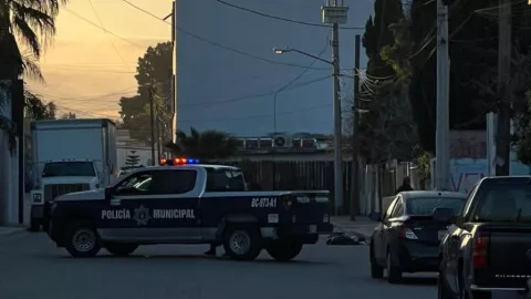 Abandonan cuerpo en Plaza Las Brisas Tijuana