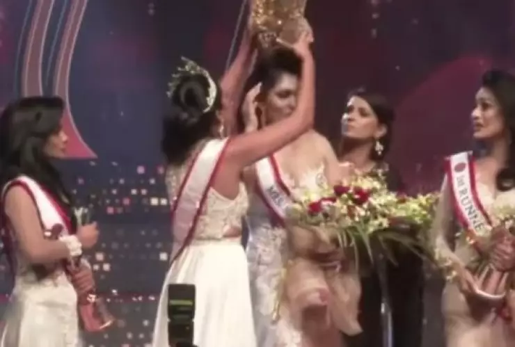 Retiran corona a Miss Sri Lanka acusa de fraude por estar divorciada