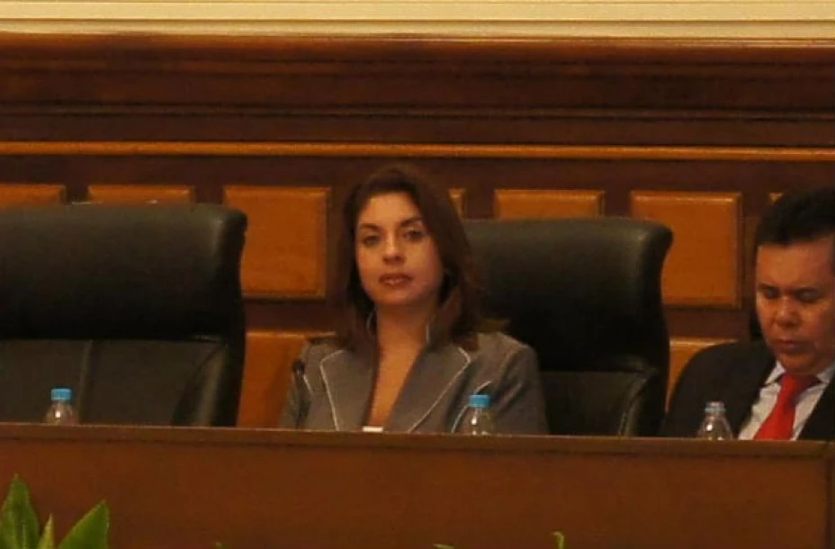 Tanto el presidente municipal, como el dirigente estatal del partido al que pertenece le habían pedido que solicitara la licencia