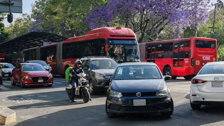 Hoy No Circula 6 de abril.jpg