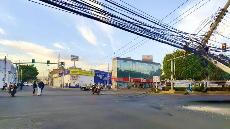 Cableado derribado.jpeg