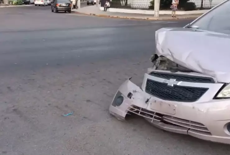 VIDEO_ Reportan fuerte accidente de tránsito sobre la calle 60