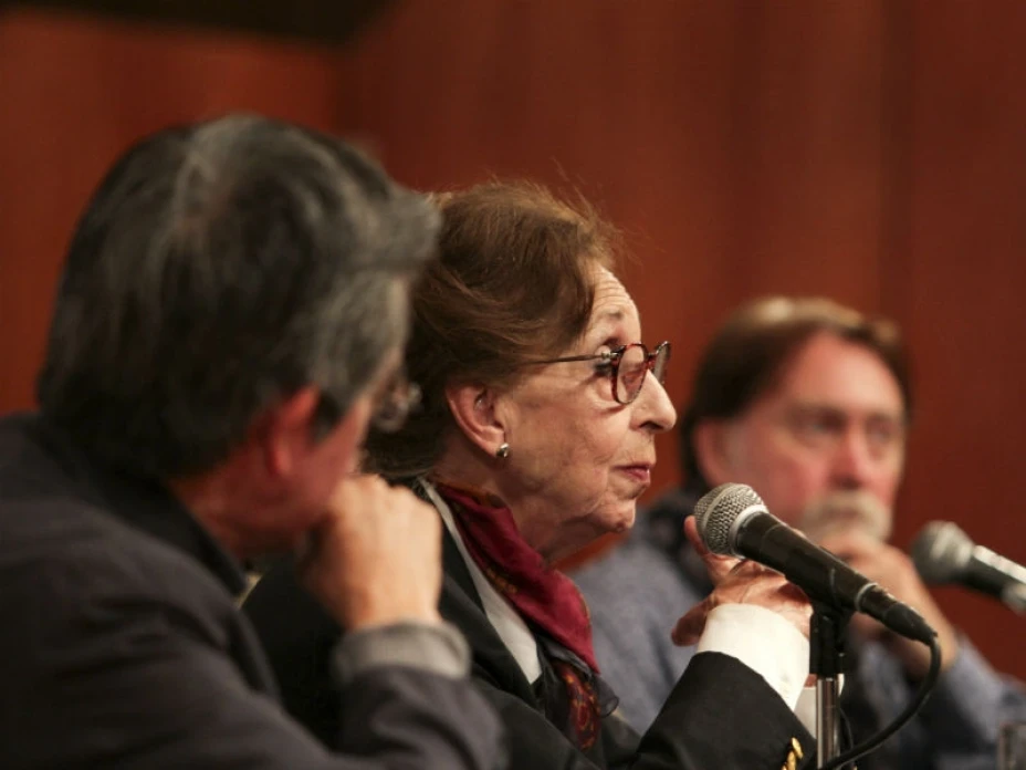 Escritores y amigos en Bellas Artes