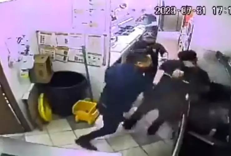 Joven empleado de Subway sufrió inflamación de cerebro tras agresión