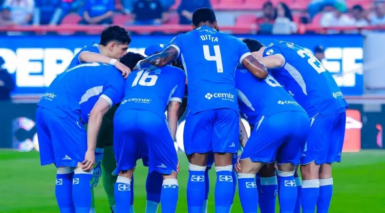 2-jugadores-cruz-azul-rechazo-alan-mozo.jpg