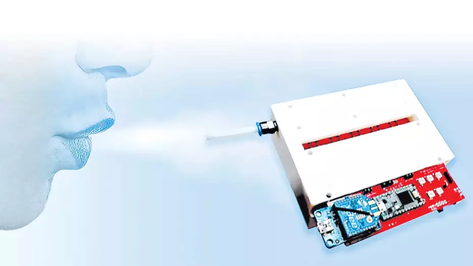 CASTRO--210614-aca5-f1-nariz-electronica---DGCS-UNAM (1).jpg