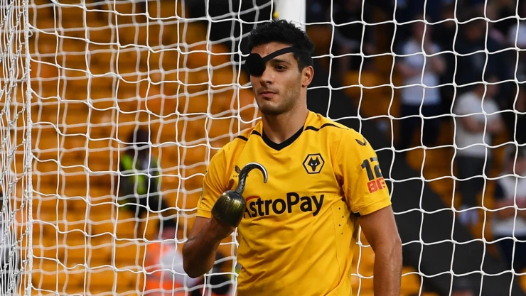 Raúl Jiménez celebrando un gol con el Wolverhampton
