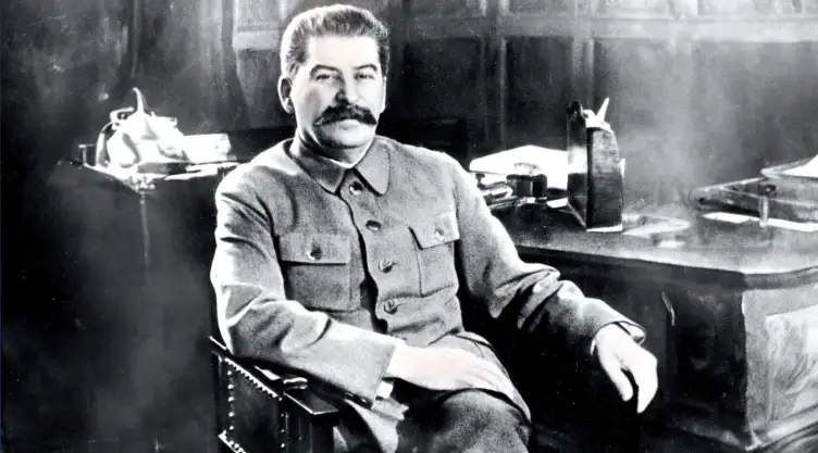 Joseph Stalin-Poder absoluto.
