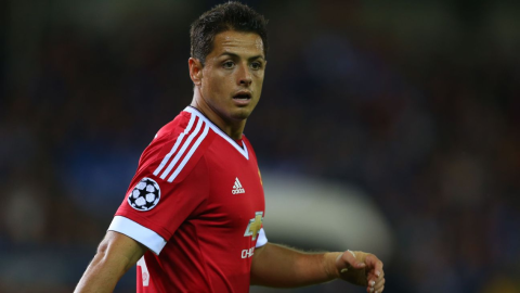 Chicharito Hernández al Manchester United habría costado 12,2 millones de dólares en 2025