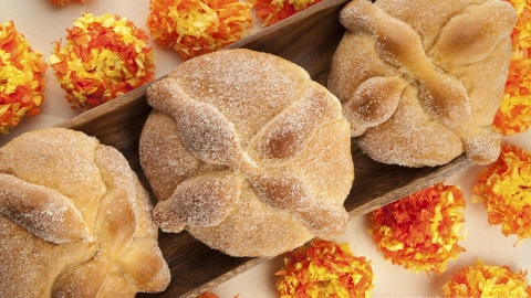 ddc pan de muerto tres