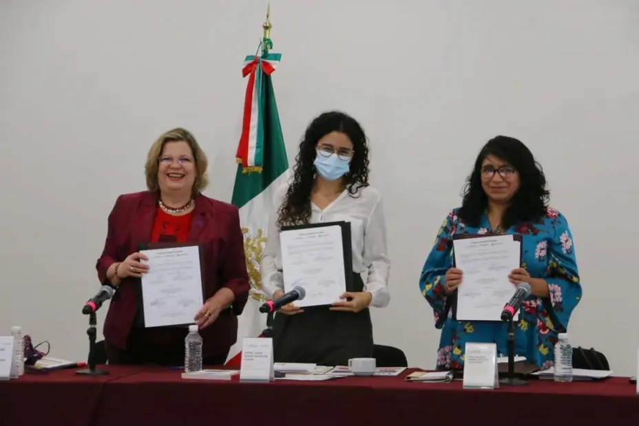 Luisa Alcalde 6 de abril.jpg