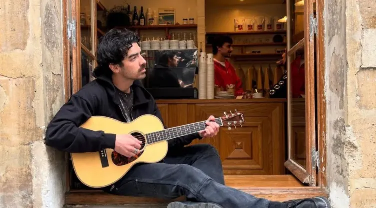 Joe Jonas anuncia nuevo disco
