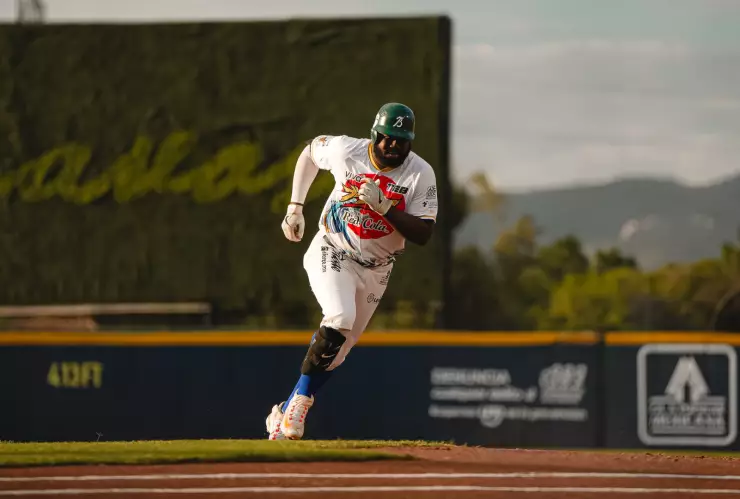 Bravos de León (1).png