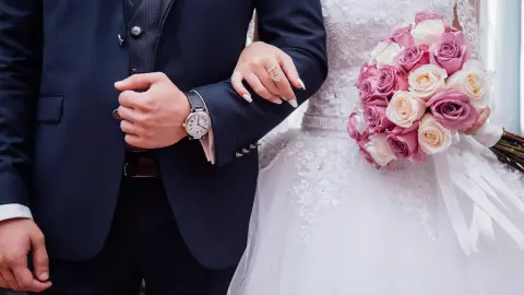 ¿Qué se necesita para pedir ayuda por matrimonio en el IMSS?