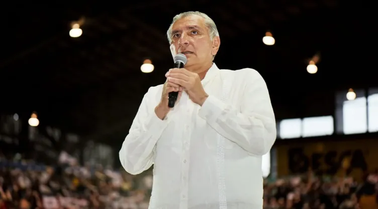 Adán Augusto López vota contra de la protección animal.