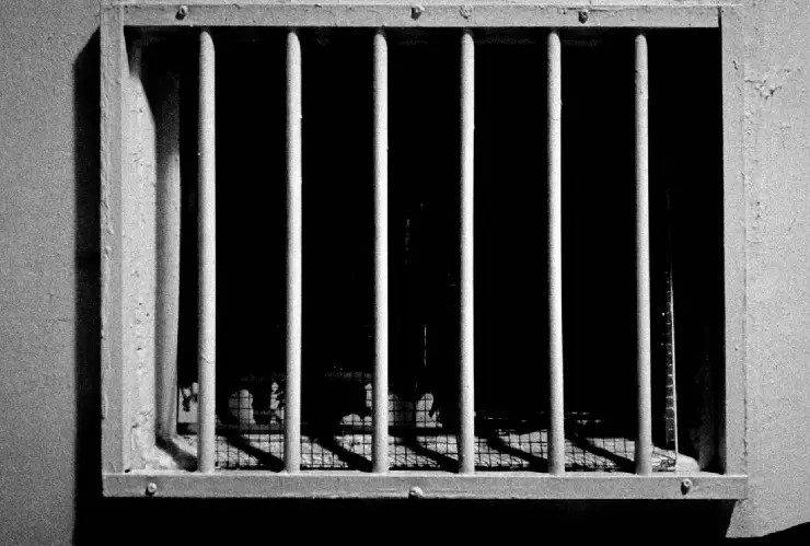 Vinculan a proceso a hombre que violentó a su expareja sentimental en Yucatán