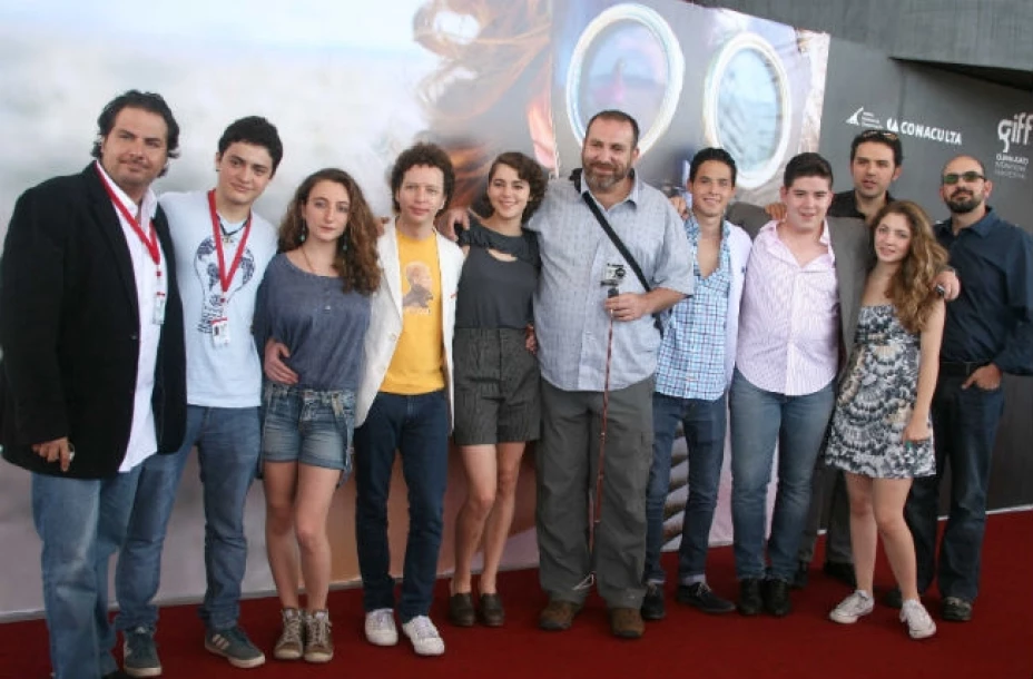 Elenco de Después de Lucía