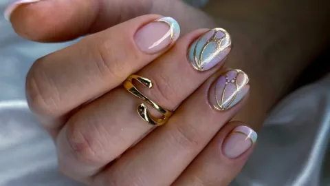 uñas con mariposas primavera 2026