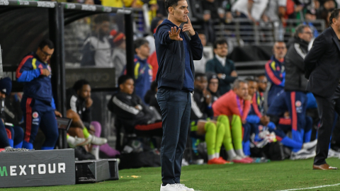 oscar garcia portero titular mexico peru en vivo