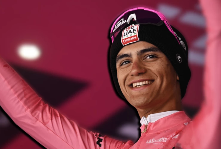 Giro de Italia_ Isaac del Toro pierde liderato en la etapa 20; británico Simon Yates se la quitó.jpg