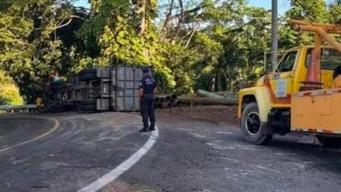 Accidente tráiler Reforma