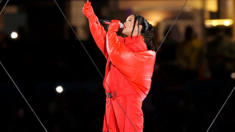 ¿Rihanna está embarazada Reacciones en redes tras show en Super Bowl 2023