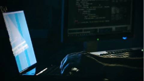 ¡Toma nota! Los pasos pasa saber si filtraron tus datos en la dark web con Google One.