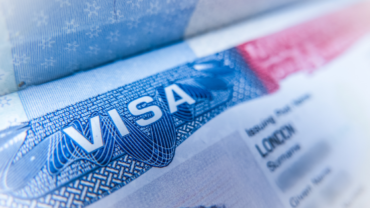 Te decimos cómo debes vestir para mi entrevista de visa americana 2023.