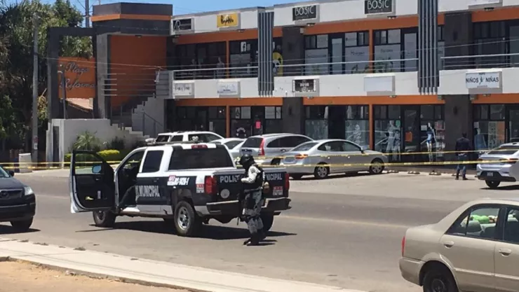 Ataque armado se produjo este mediodía en la plaza Reforma en Playas de Rosarito.