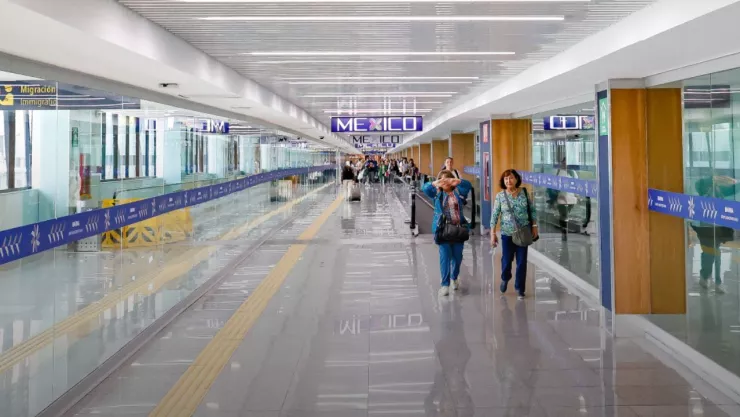 Reducción de carriles en Terminal 1 del AICM; motivo del cierre