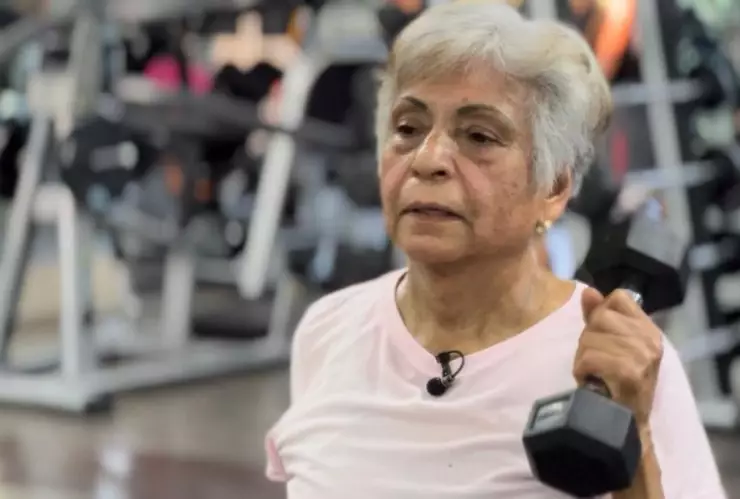 dia internacional mujer triatleta 73 anos edad