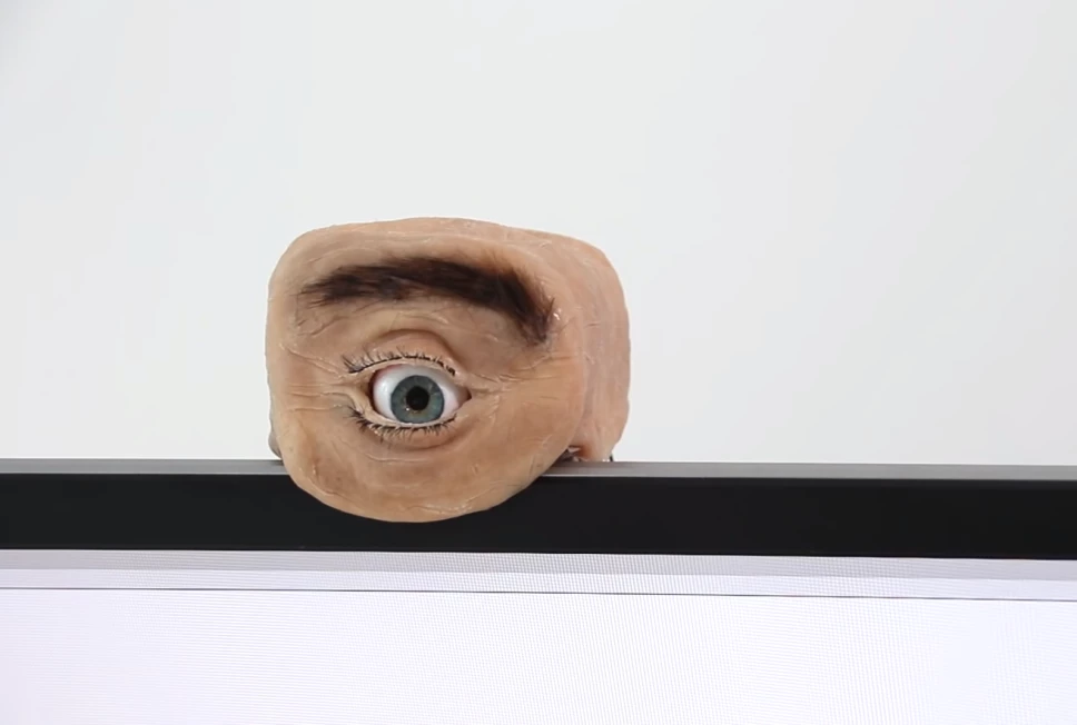 Cámara web, ojo humano.png