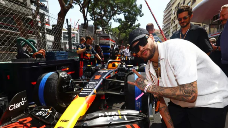 Neymar con Red Bull en M&oacute;naco