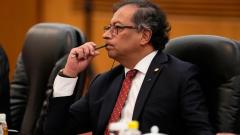 Gustavo Petro niño muerto en Colombia