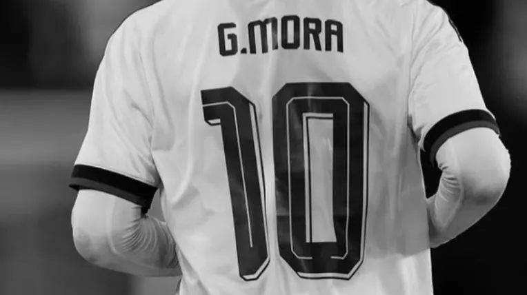 frase-gilberto-mora-triunfar-europa-un-sueno-para-mi-portar-dorsal-tan-importante