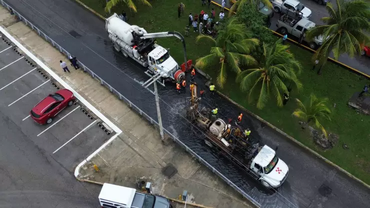 Mara Lezama recorrió zonas prioritarias de Cancún por paso de ‘Helene’ HOY 25 de septiembre.jpg