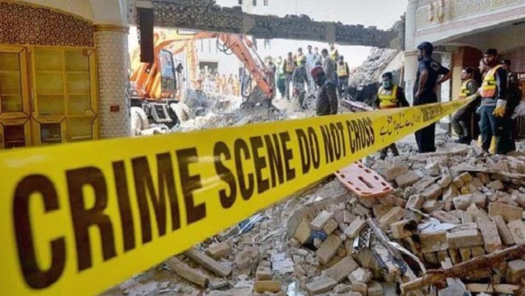 Atentado suicida en Pakistán deja más de 30 muertos y cientos de heridos