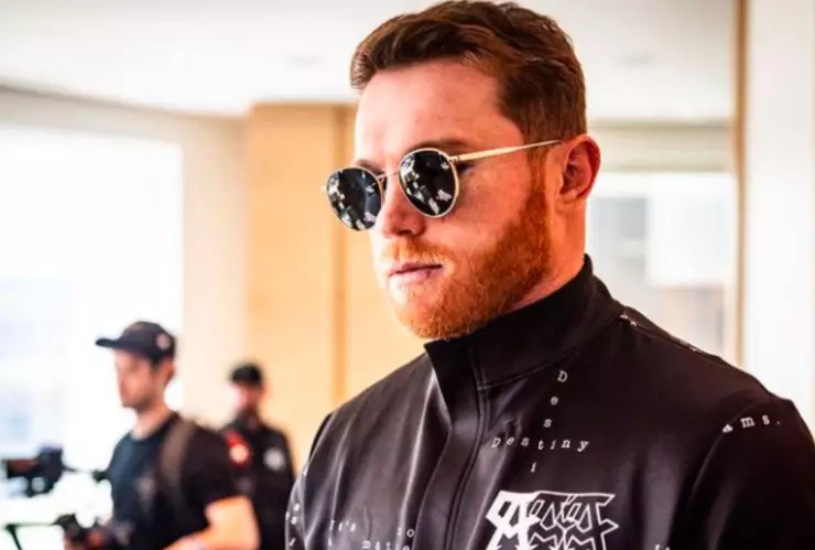 Canelo Álvarez de vender paletas a millonario y va para billonario .