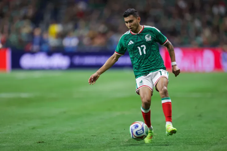 Orbelín Pineda en la Selección Nacional de México vs Paraguay