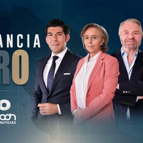 Libro de AMLO presume que acabó corrupción pero dejó una democracia debilitada