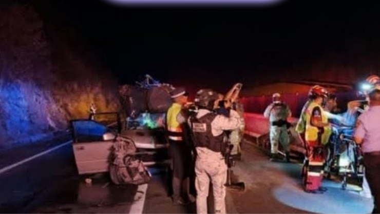 FATAL accidente en la Autopista del Sol deja un muerto y 9 heridos.