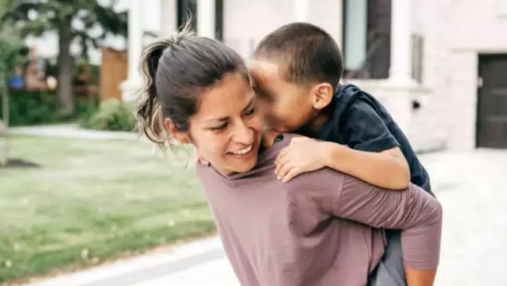 becas madres solteras.